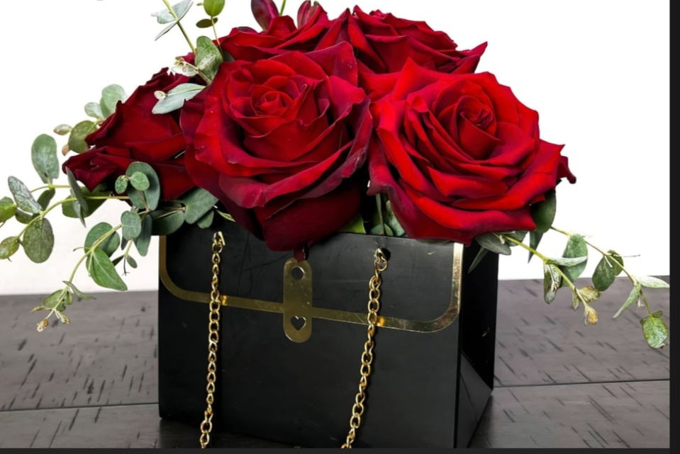 Luxury Gift Box With Chains