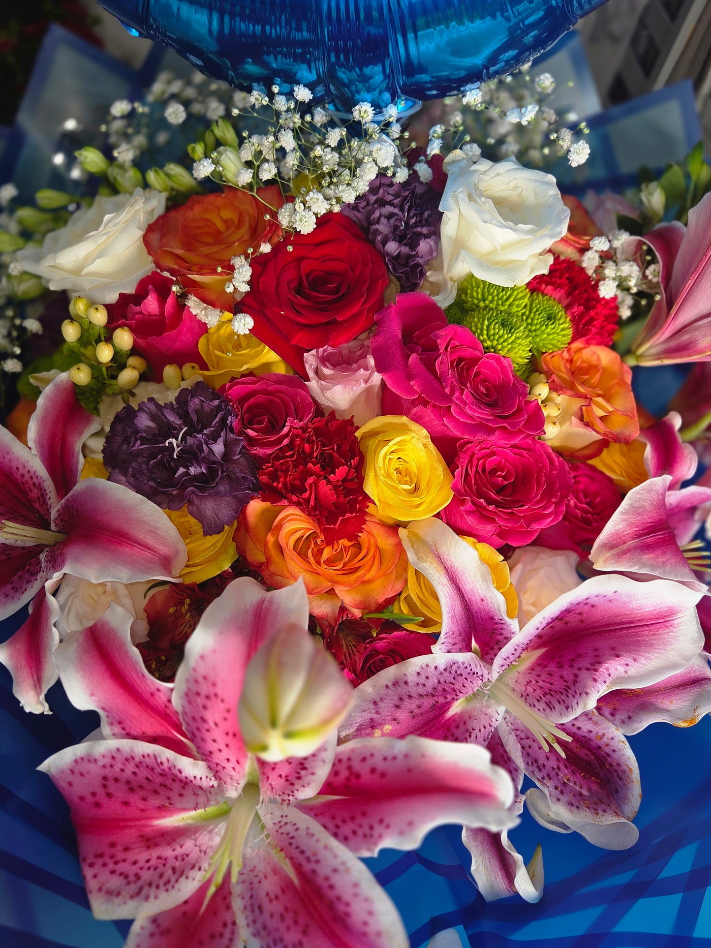 Bouquet of  Fresh Flowers and Roses (50 stems)